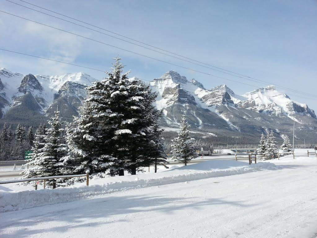 Inn Of The Rockies Canmore Exteriér fotografie